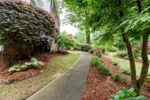 4817 Ridgewood Creek Dr, Acworth, GA 30102 - Photo 6