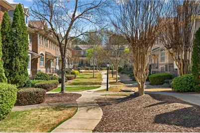 7690 Willoughby Court, Alpharetta, GA 30005 - Photo 2