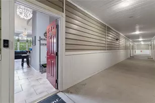 2700 Pine Tree Road NE, Atlanta, GA 30324 - Photo 18