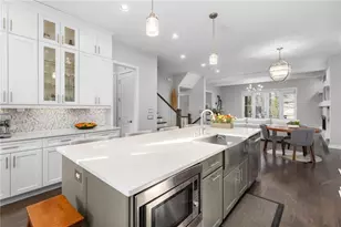 823 Canterbury Overlook, Atlanta, GA 30324 - Photo 20