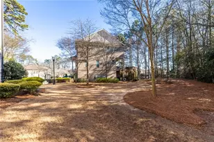 823 Canterbury Overlook, Atlanta, GA 30324 - Photo 60