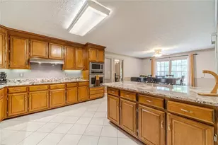 2291 Rabbit Farm Cir, Loganville, GA 30052 - Photo 12