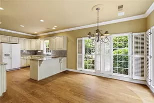 2570 Club Springs Dr, Roswell, GA 30076 - Photo 14