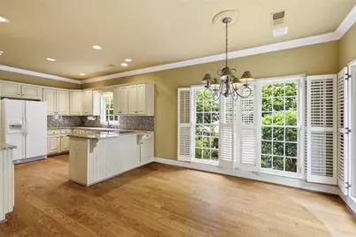 2570 Club Springs Drive, Roswell, GA 30076 - Photo 14