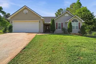 7154 Cedar Hill Dr, Gainesville, GA 30507 - Photo 2
