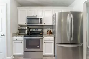 1412 Elliotts Ln, Auburn, GA 30011 - Photo 6