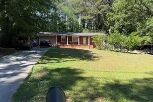 2756 Homeland Dr, Atlanta, GA 30360 - Photo 2