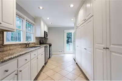 1667 Beacon Hill Boulevard NE, Atlanta, GA 30329 - Photo 12