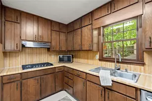 3379 Mountain Hollow Dr, Marietta, GA 30062 - Photo 12