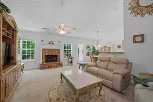 4057 Roslindale Ln, Buford, GA 30519 - Photo 10