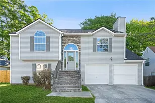1090 Drawbridge Dr, Riverdale, GA 30296 - Photo 1