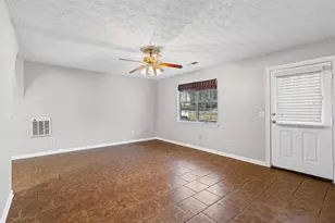 120 Woodcrest Dr, Covington, GA 30016 - Photo 4