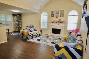 876 Ashton Oak Cir, Stone Mountain, GA 30083 - Photo 6