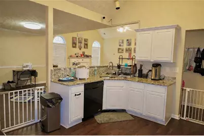 876 Ashton Oak Circle, Stone Mountain, GA 30083 - Photo 10