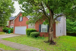876 Ashton Oak Cir, Stone Mountain, GA 30083 - Photo 2