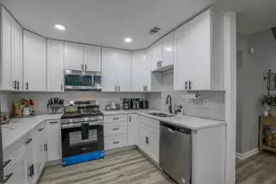 2005 Downs Pl, Lithonia, GA 30058 - Photo 12