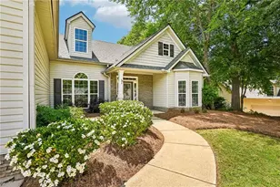 399 Laurel Oaks Ln, Jefferson, GA 30549 - Photo 2