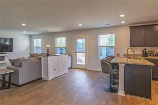 269 Harris Walk, West Point, GA 31833 - Photo 4