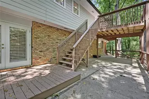 110 Bonnie Ln NE, Sandy Springs, GA 30328 - Photo 32