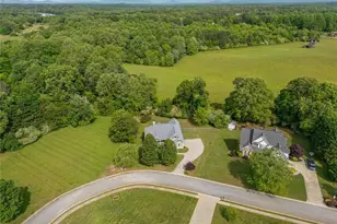 190 Towerview Cir, Mount Airy, GA 30563 - Photo 2