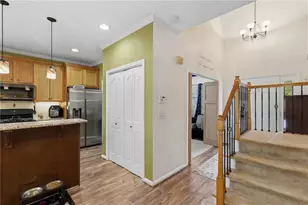 95 Tyler Woods Dr, Sharpsburg, GA 30277 - Photo 8