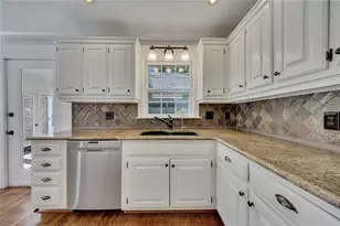 1670 Huntington Dr, Marietta, GA 30066 - Photo 10