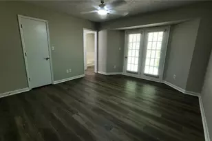 7847 Sugarland Dr, Jonesboro, GA 30236 - Photo 8