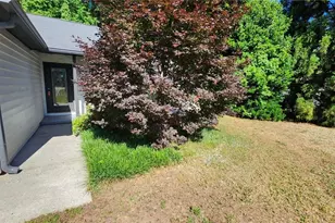 7847 Sugarland Dr, Jonesboro, GA 30236 - Photo 2