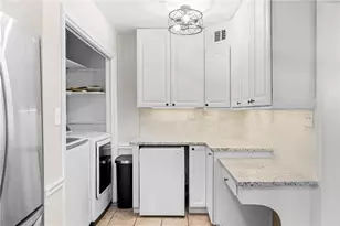 34 Chaumont Square NW, Atlanta, GA 30327 - Photo 14