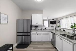7404 Blue Jay Way, Union City, GA 30291 - Photo 12