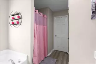 7404 Blue Jay Way, Union City, GA 30291 - Photo 26