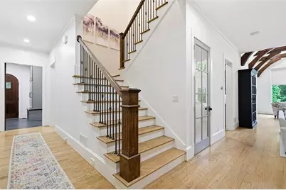 625 W Northway Lane, Atlanta, GA 30342 - Photo 18
