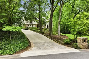 625 W Northway Ln, Sandy Springs, GA 30342 - Photo 4