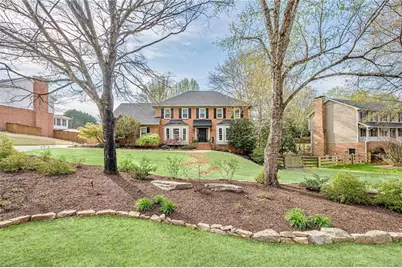 220 Saddle Lake Drive, Roswell, GA 30076 - Photo 2
