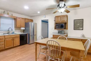 93 Vanessa Dr SE, Smyrna, GA 30082 - Photo 8
