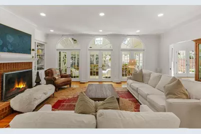 895 Waddington Court, Sandy Springs, GA 30350 - Photo 18