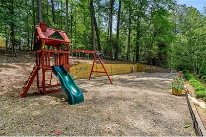 895 Waddington Court, Sandy Springs, GA 30350 - Photo 84