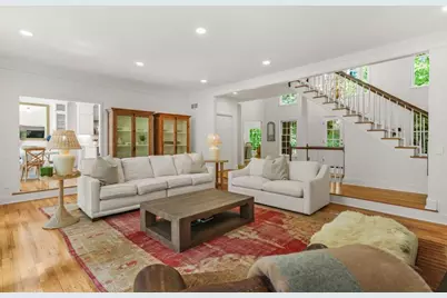895 Waddington Court, Sandy Springs, GA 30350 - Photo 16