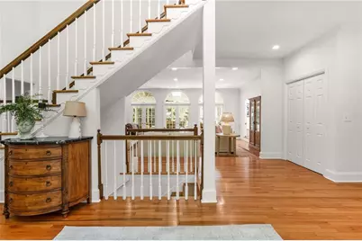 895 Waddington Court, Sandy Springs, GA 30350 - Photo 12