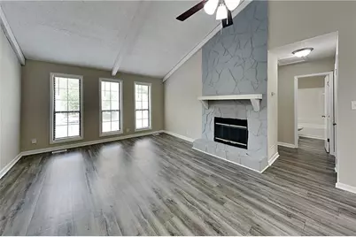 1627 Eric Circle, Lawrenceville, GA 30043 - Photo 2