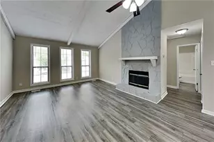 1627 Eric Cir, Lawrenceville, GA 30043 - Photo 2