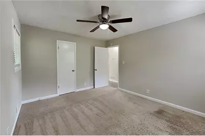 1627 Eric Circle, Lawrenceville, GA 30043 - Photo 10