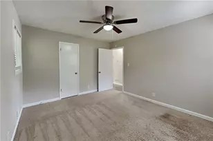 1627 Eric Cir, Lawrenceville, GA 30043 - Photo 10