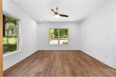 1689 Derry Avenue SW, Atlanta, GA 30310 - Photo 16