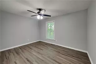 524 Meadowfield Ct, Lawrenceville, GA 30043 - Photo 16