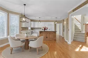 105 Kensington Pond Ct, Roswell, GA 30075 - Photo 6