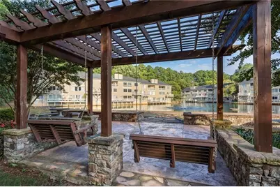64 Middleton Court SE, Smyrna, GA 30080 - Photo 2