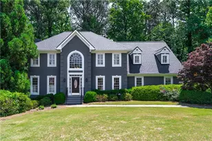 10985 Wilshire Chase Dr, Johns Creek, GA 30097 - Photo 2