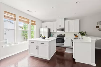 4370 Morning View, Stone Mountain, GA 30083 - Photo 2