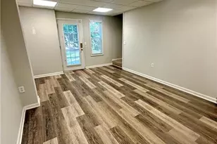2055 Township Dr, Woodstock, GA 30189 - Photo 4